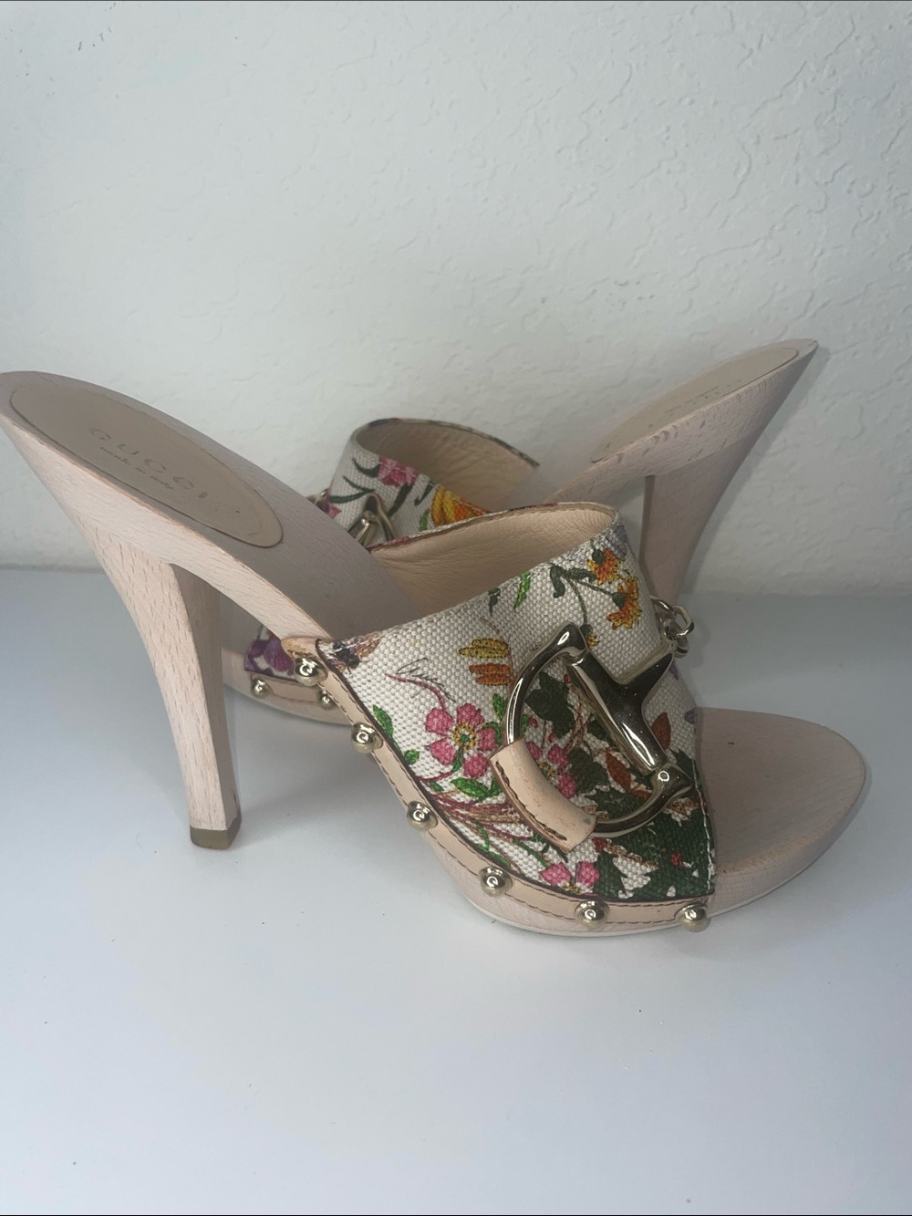 Authentic Gucci Floral canvas High Heel Mules size 8